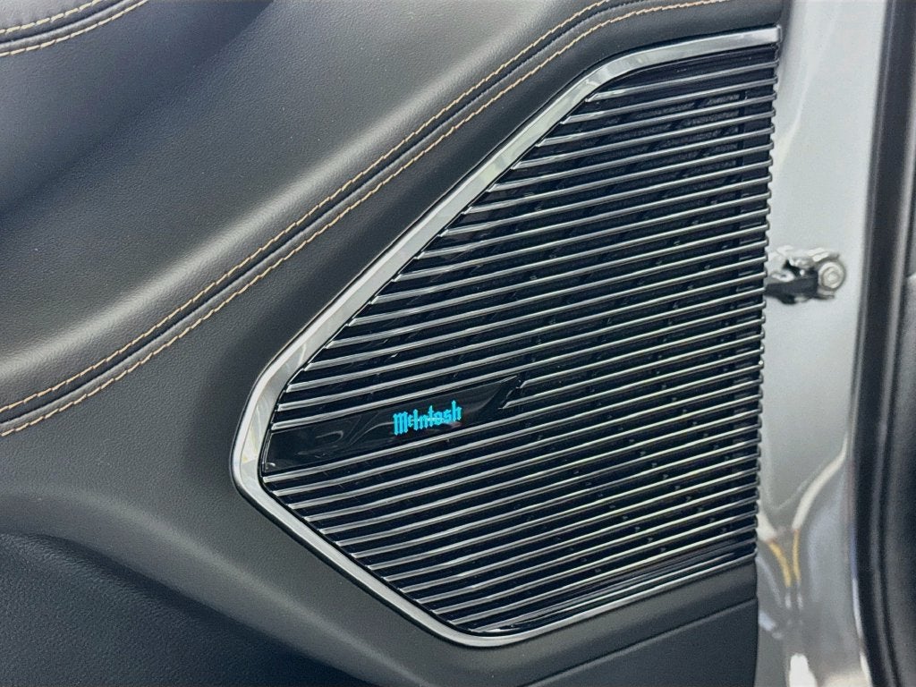 2027 Jeep Grand Cherokee Summit