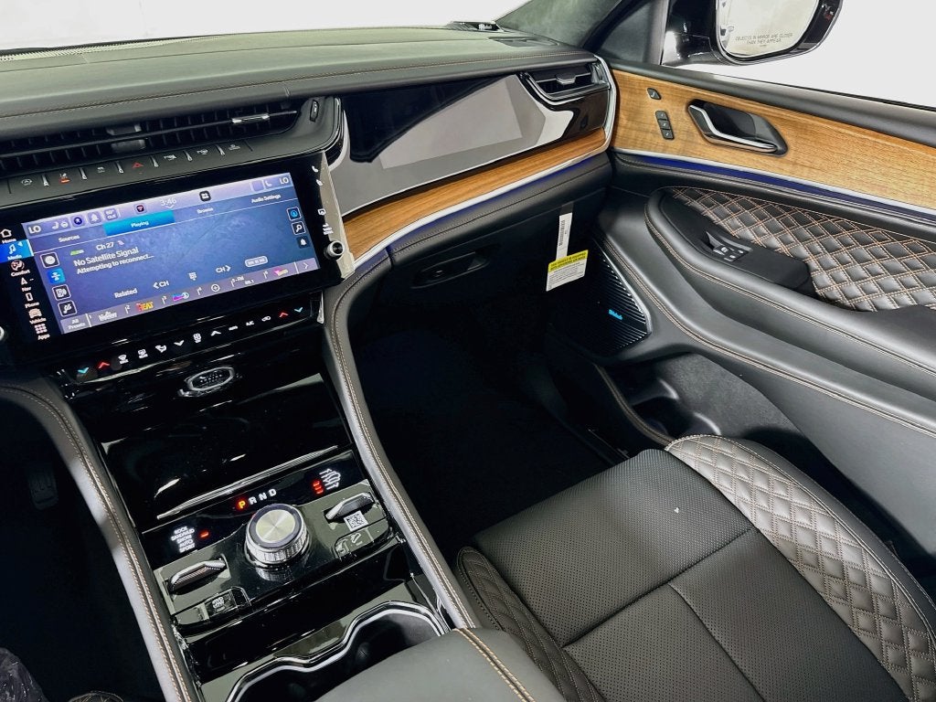 2027 Jeep Grand Cherokee Summit