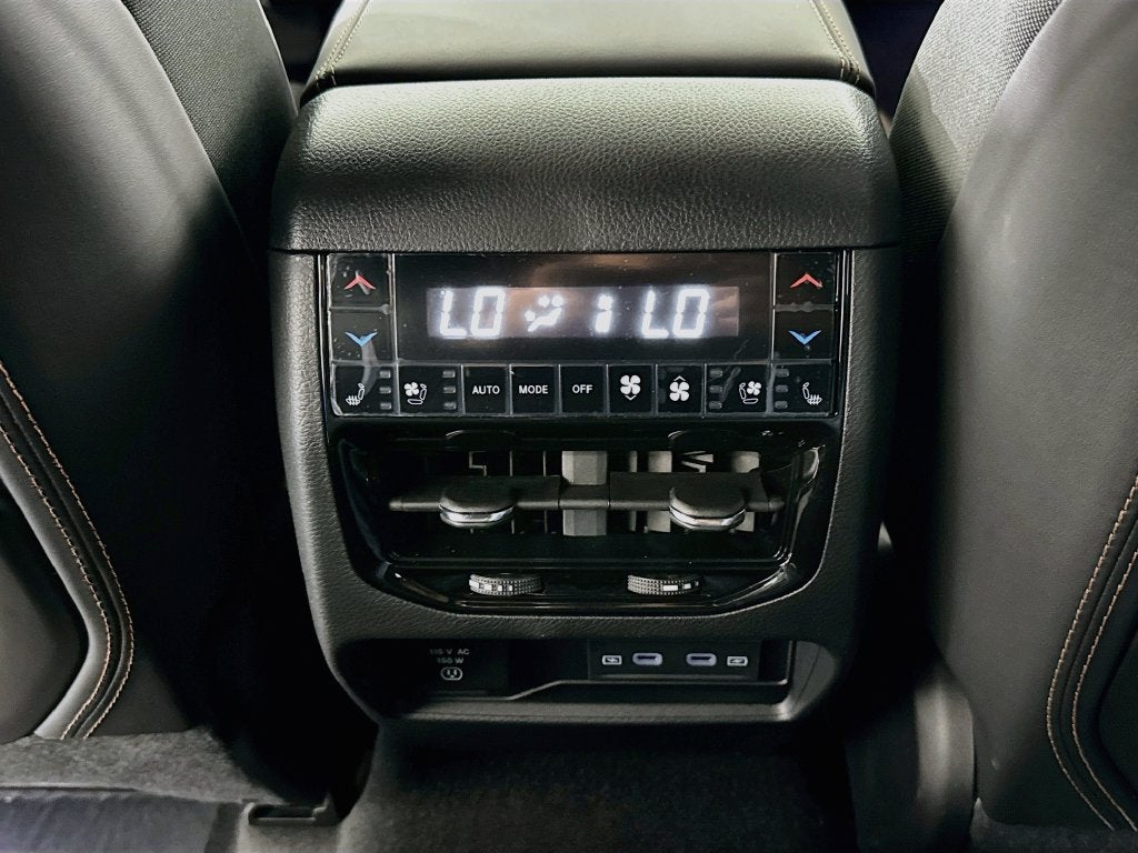 2027 Jeep Grand Cherokee Summit