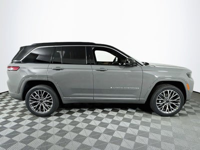 2027 Jeep Grand Cherokee Summit