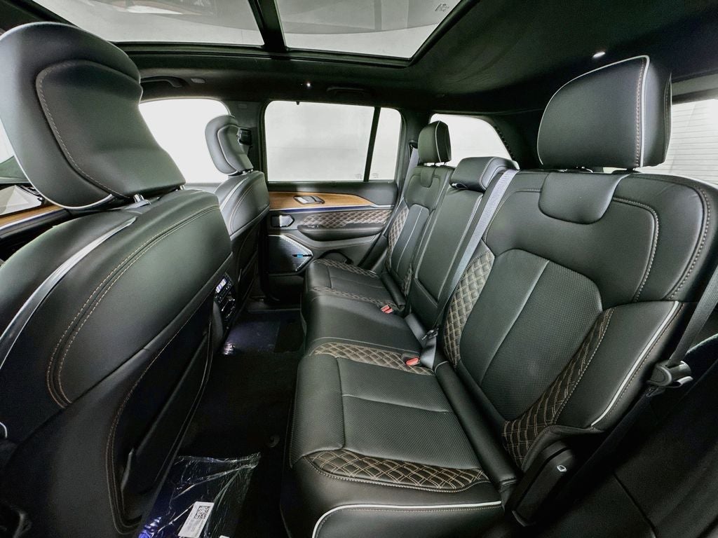 2027 Jeep Grand Cherokee Summit