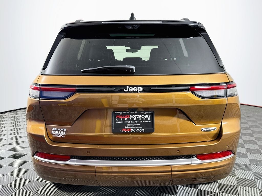 2027 Jeep Grand Cherokee Summit