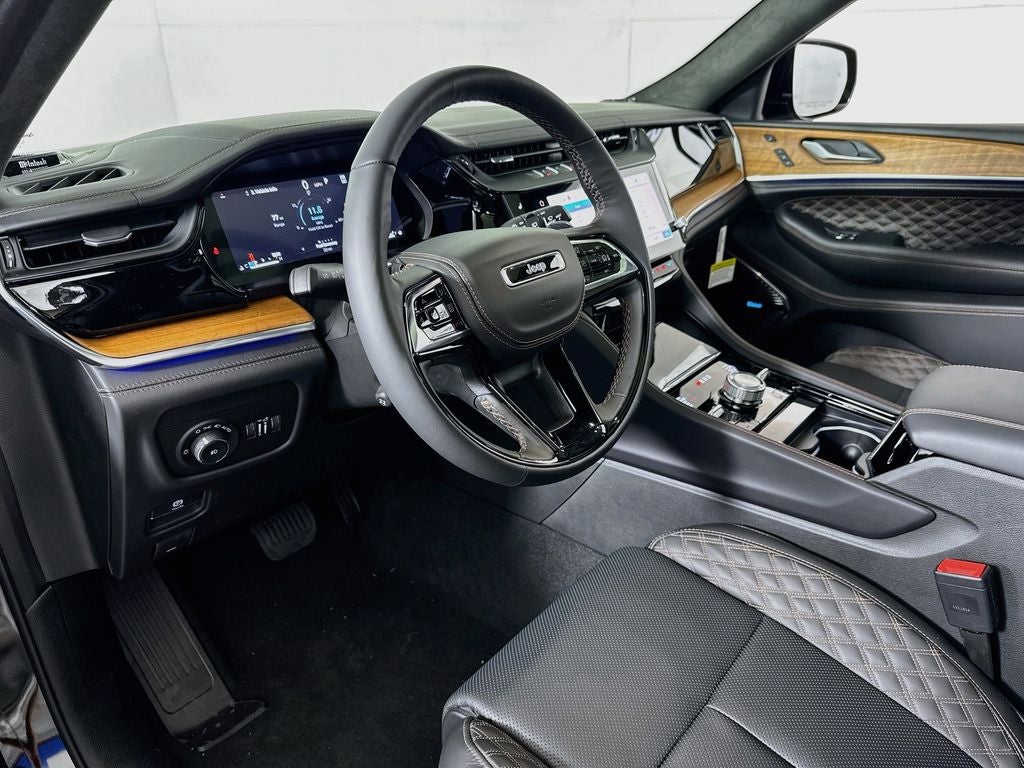 2026 Jeep Grand Cherokee Summit