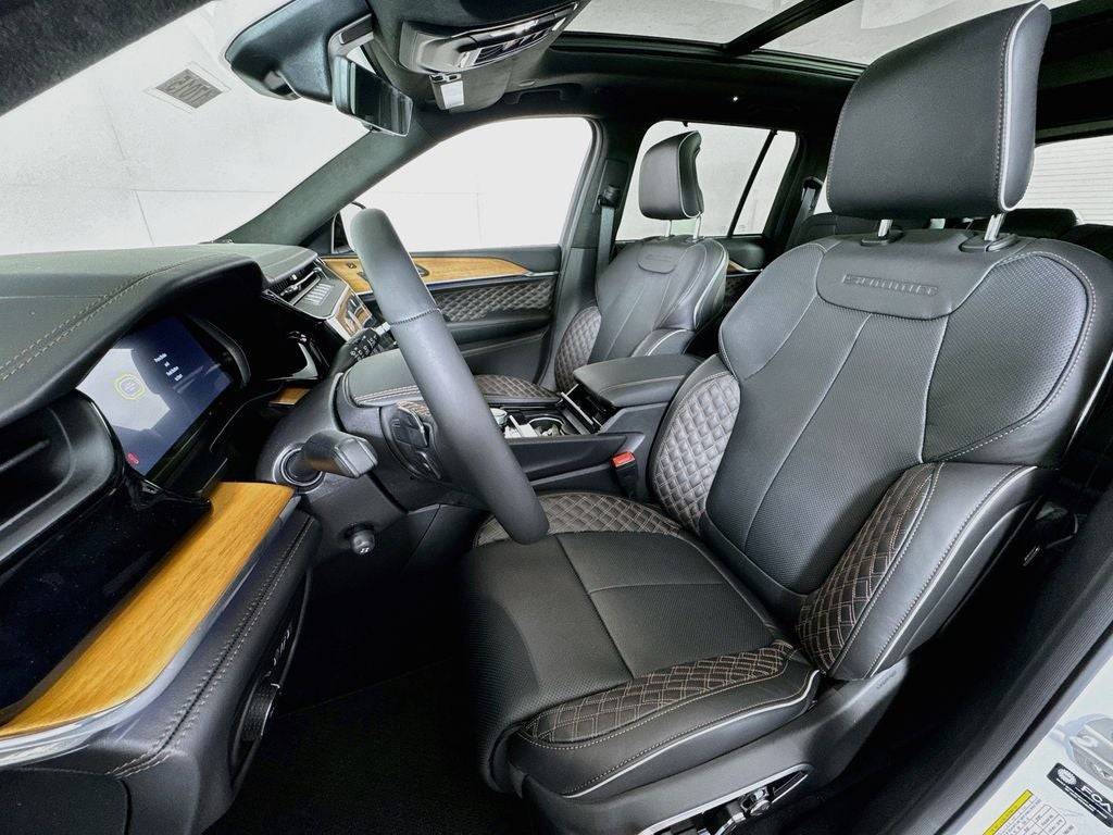 2026 Jeep Grand Cherokee Summit