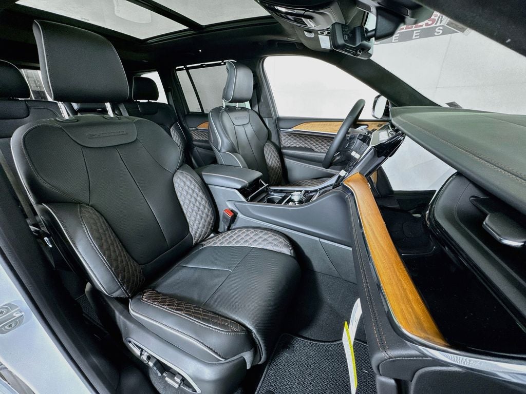 2026 Jeep Grand Cherokee Summit