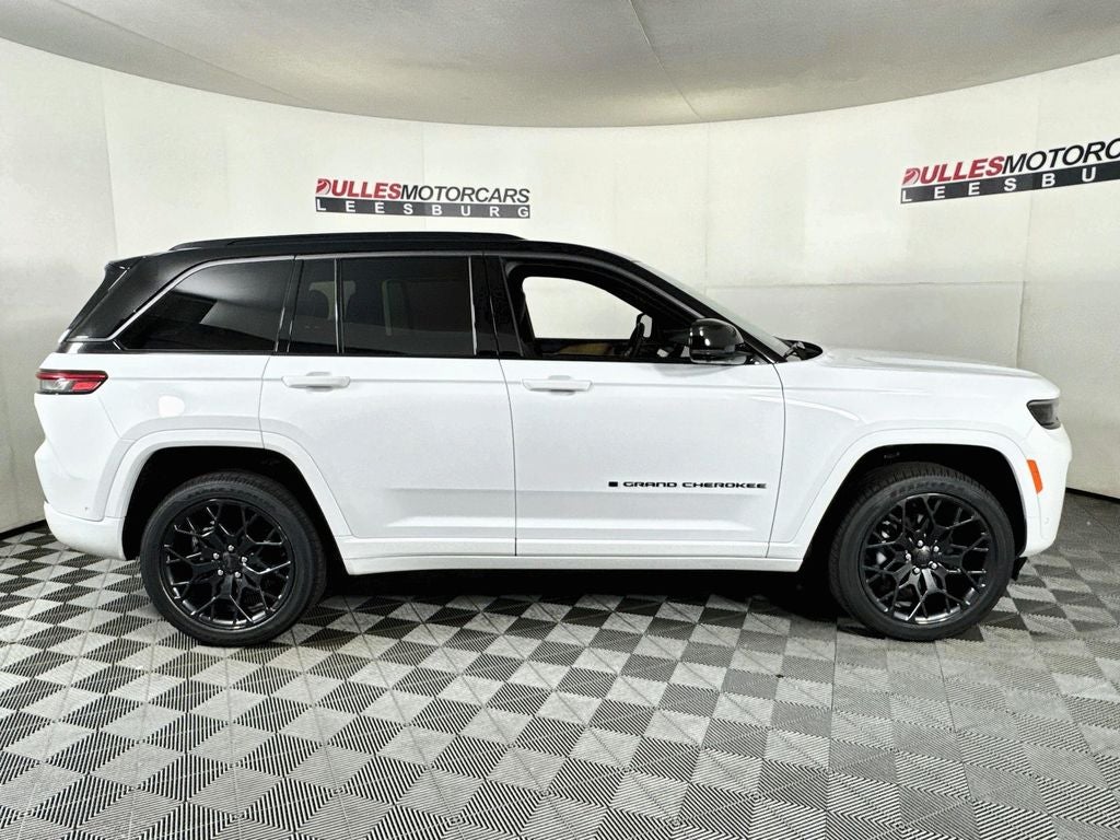 2026 Jeep Grand Cherokee Summit