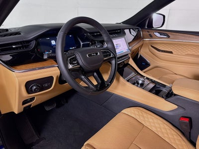 2026 Jeep Grand Cherokee Summit
