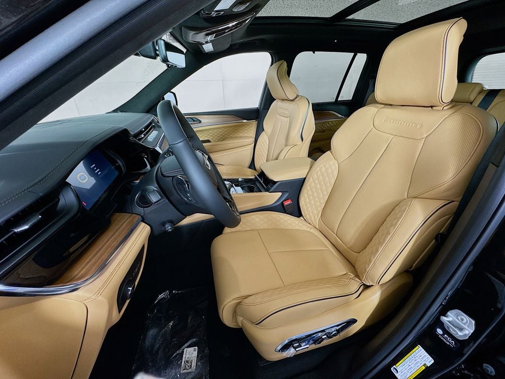 2026 Jeep Grand Cherokee Summit