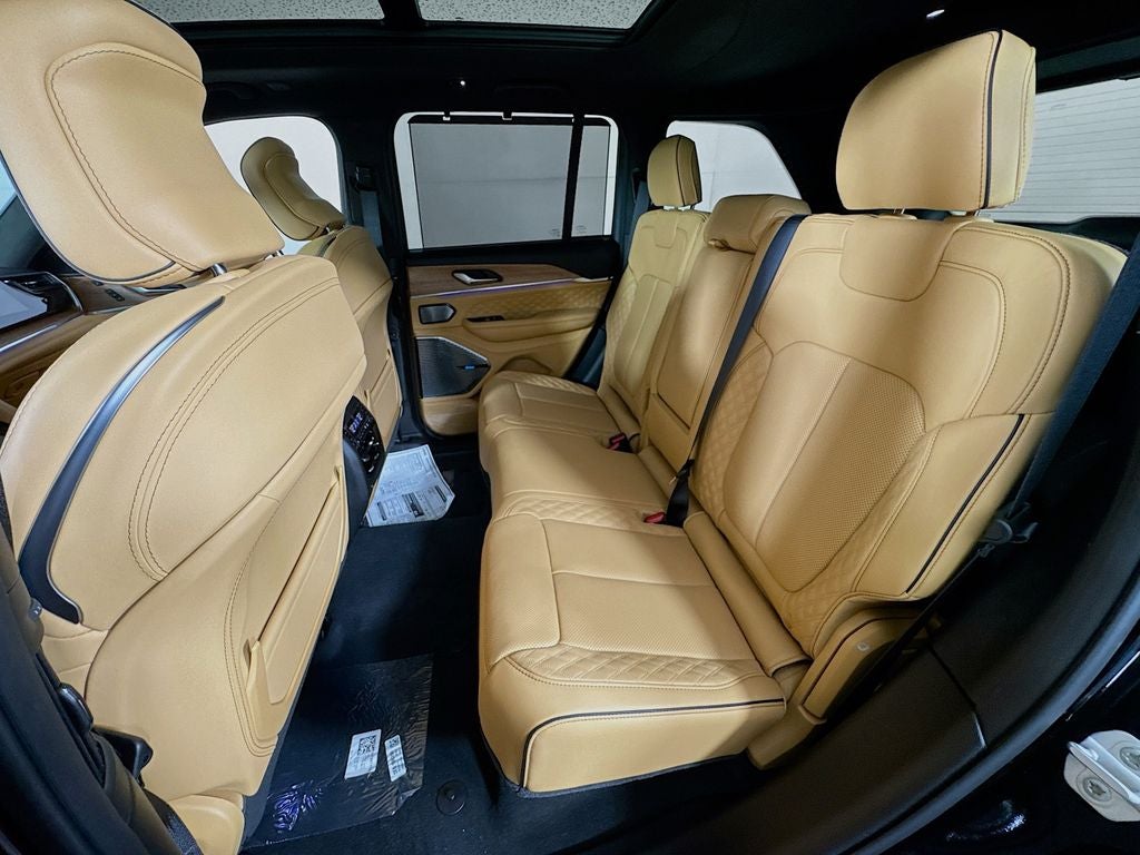 2026 Jeep Grand Cherokee Summit