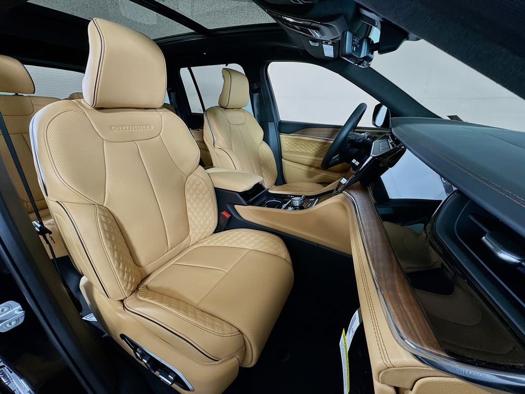 2026 Jeep Grand Cherokee Summit