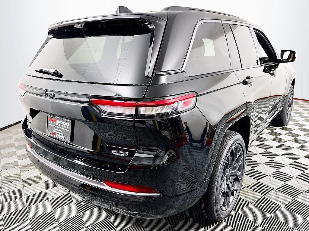 2026 Jeep Grand Cherokee Summit