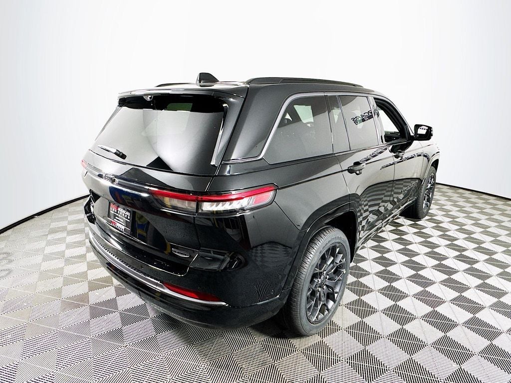 2026 Jeep Grand Cherokee Summit