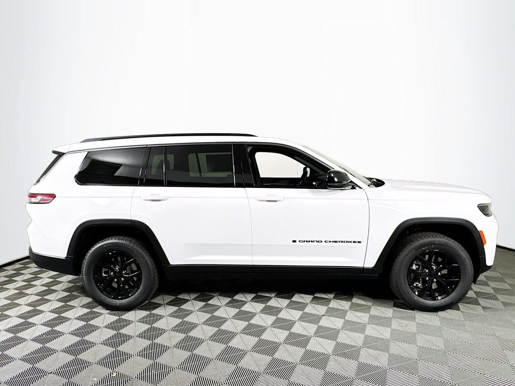 2026 Jeep Grand Cherokee L Laredo