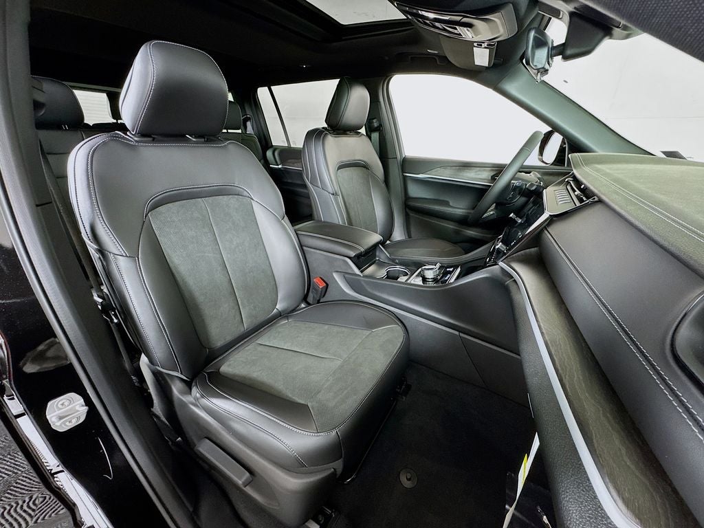 2026 Jeep Grand Cherokee L Laredo