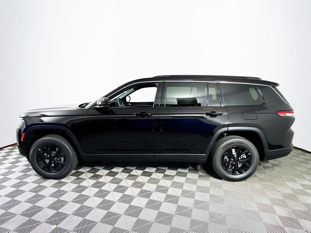 2026 Jeep Grand Cherokee L Laredo
