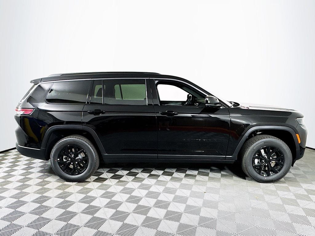 2026 Jeep Grand Cherokee L Laredo