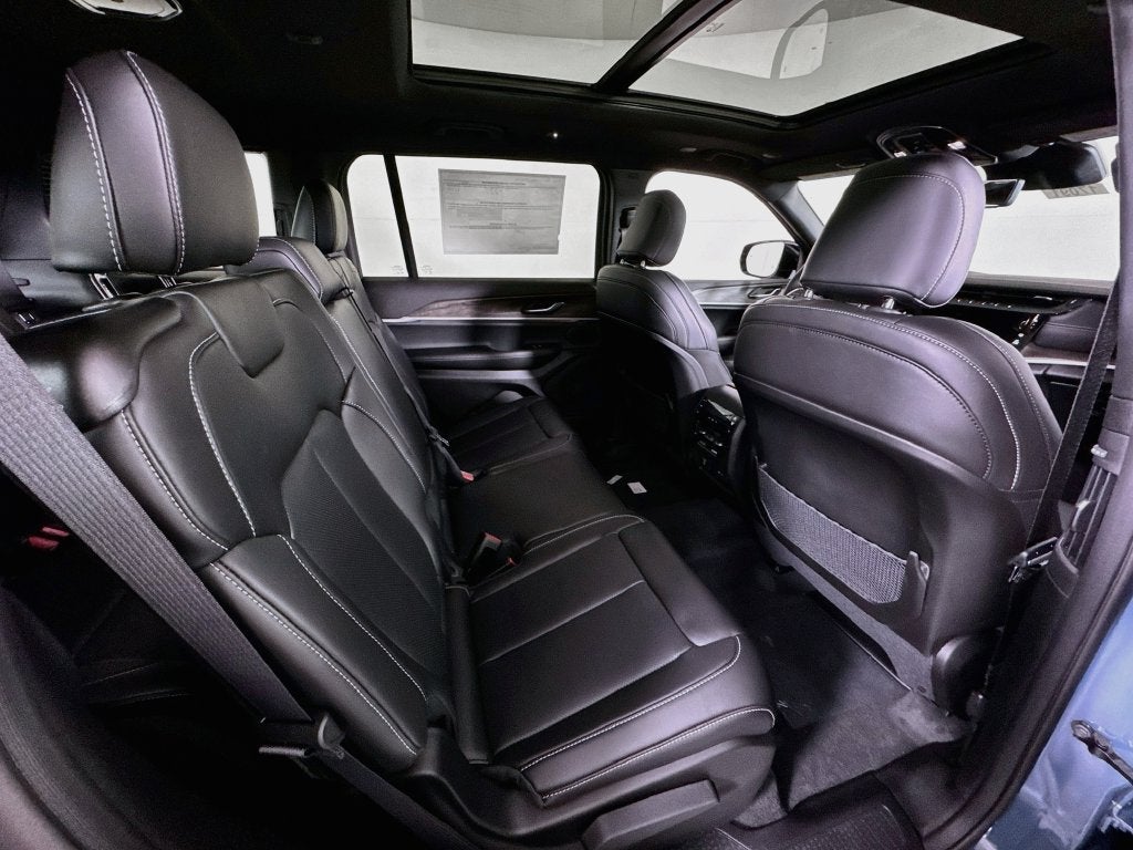 2027 Jeep Grand Cherokee L Limited