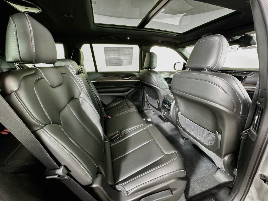 2027 Jeep Grand Cherokee L Limited