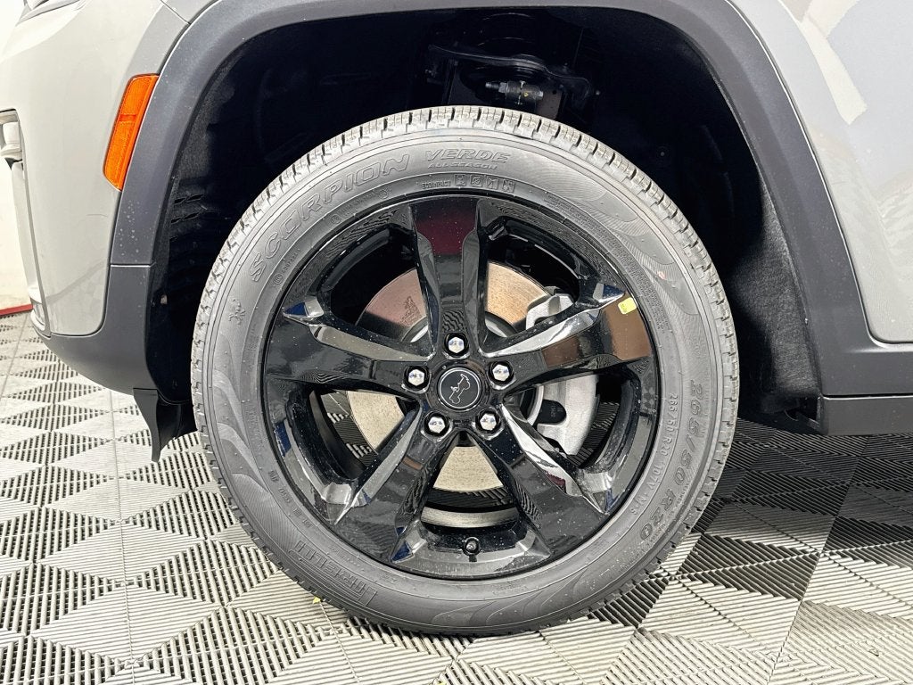 2027 Jeep Grand Cherokee L Limited