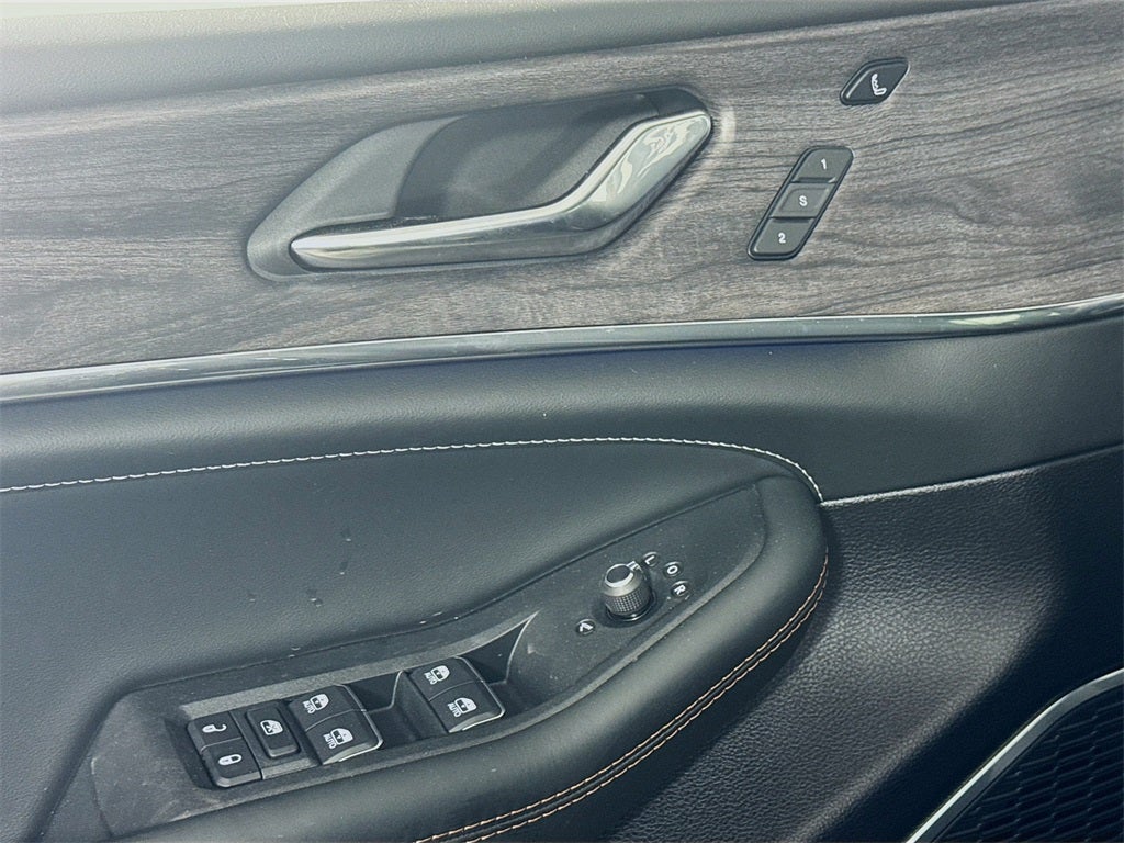 2025 Jeep Grand Cherokee L Overland