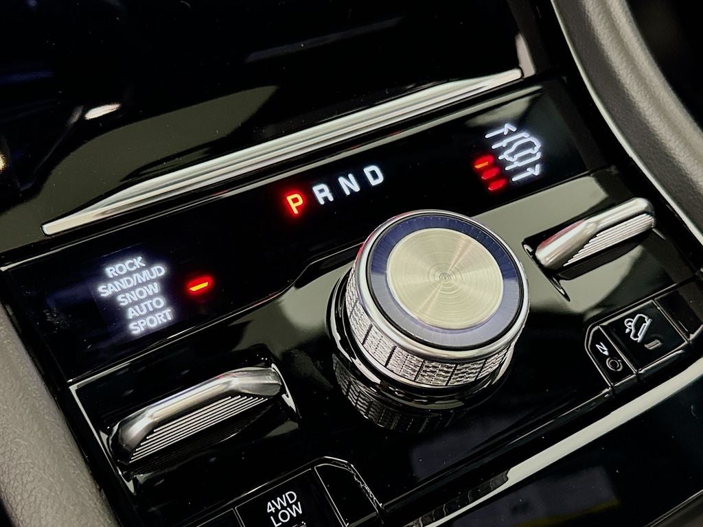 2024 Jeep Grand Cherokee 4xe Overland 4xe