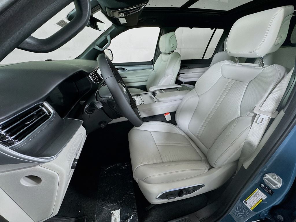 2026 Jeep Grand Wagoneer Limited Reserve