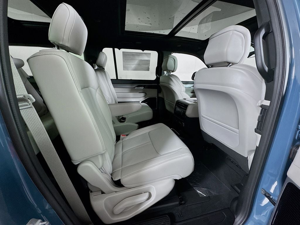 2026 Jeep Grand Wagoneer Limited Reserve