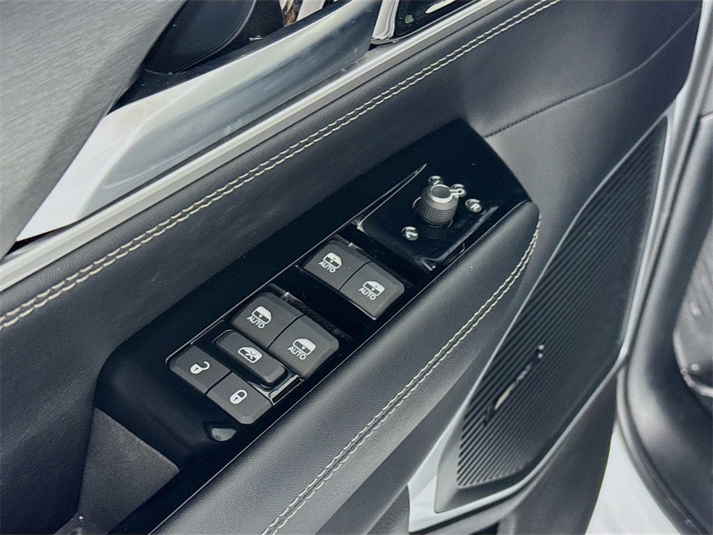 2026 Jeep Grand Wagoneer Base