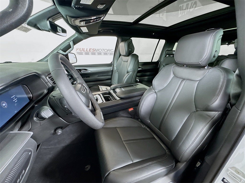 2026 Jeep Grand Wagoneer Base