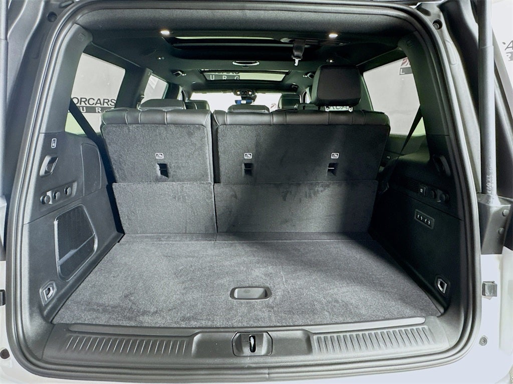 2026 Jeep Grand Wagoneer Base