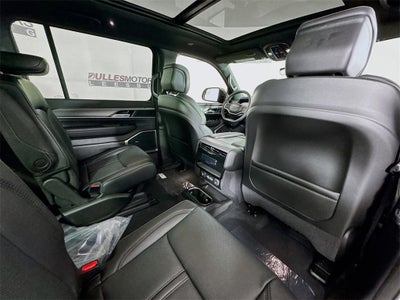 2026 Jeep Grand Wagoneer Base