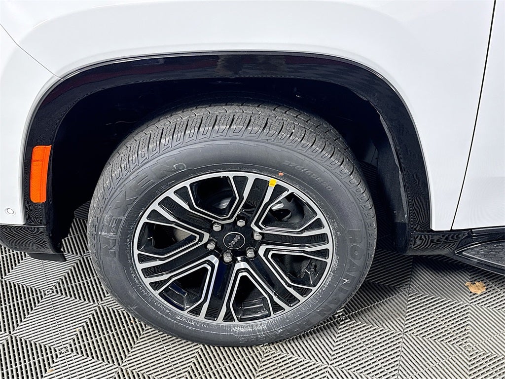 2026 Jeep Grand Wagoneer Base