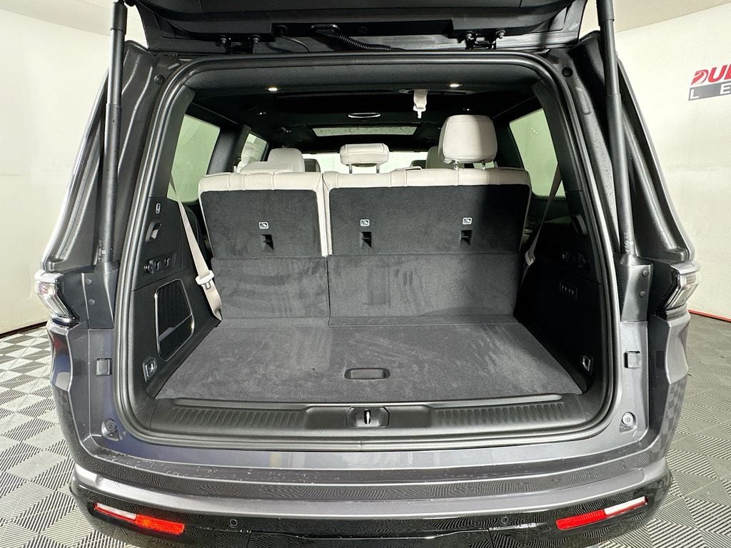 2026 Jeep Grand Wagoneer 4x4