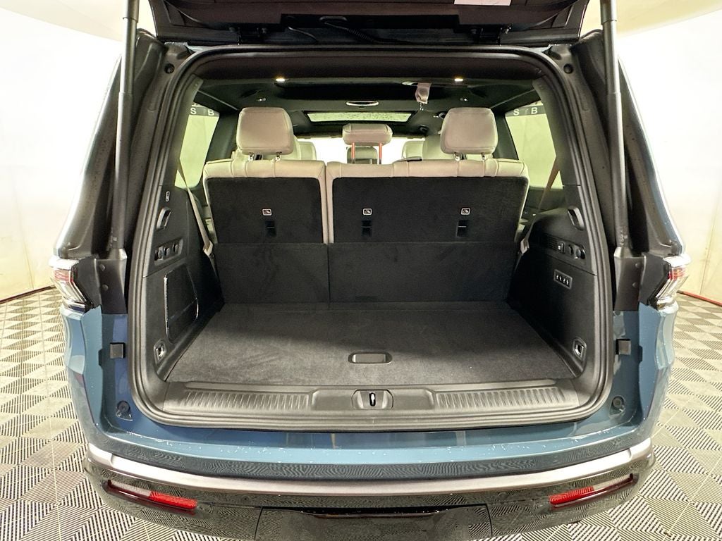 2026 Jeep Grand Wagoneer 4x4