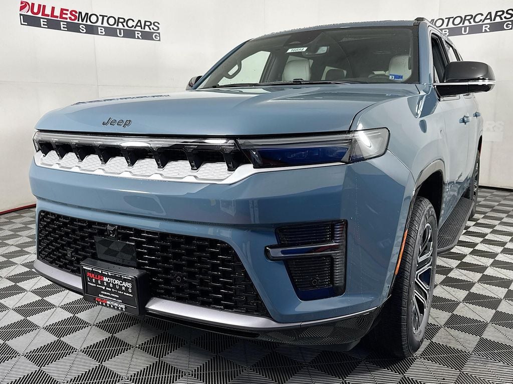 2026 Jeep Grand Wagoneer 4x4