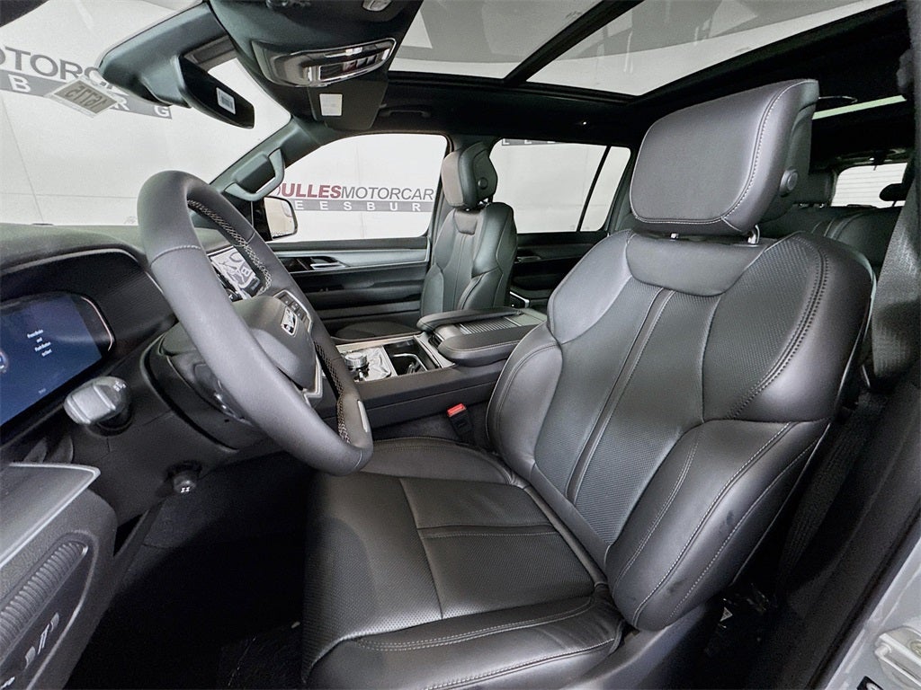 2026 Jeep Grand Wagoneer Base