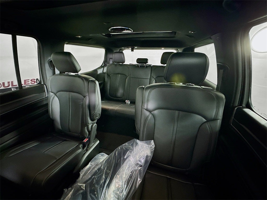 2026 Jeep Grand Wagoneer Base