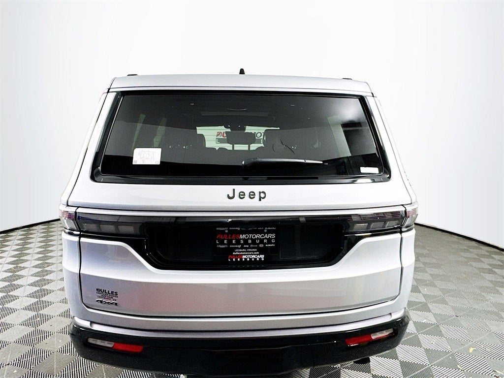 2026 Jeep Grand Wagoneer Base