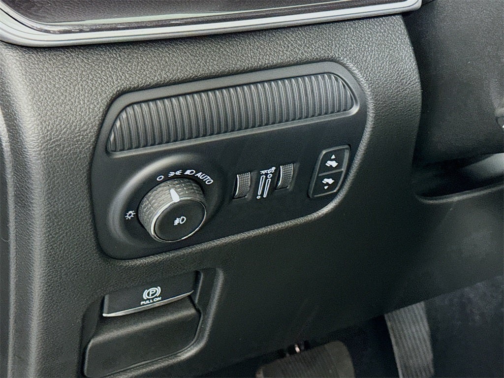 2024 Jeep Wagoneer Base