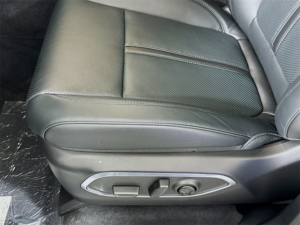 2024 Jeep Wagoneer Base