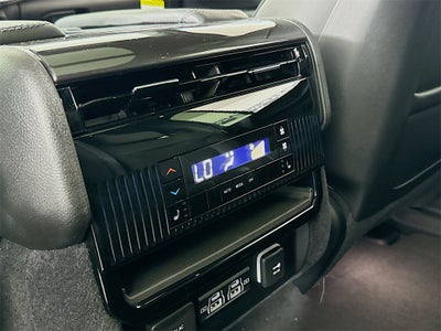 2024 Jeep Wagoneer Base