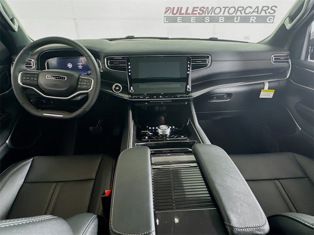 2024 Jeep Wagoneer Base