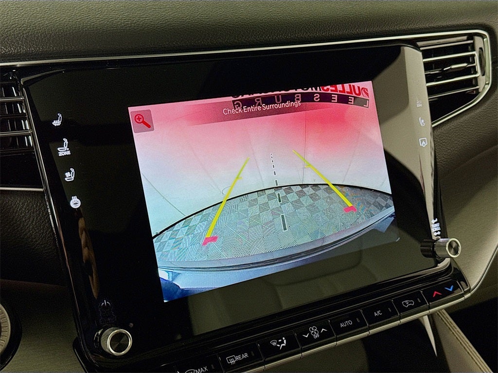 2025 Jeep Wagoneer Base