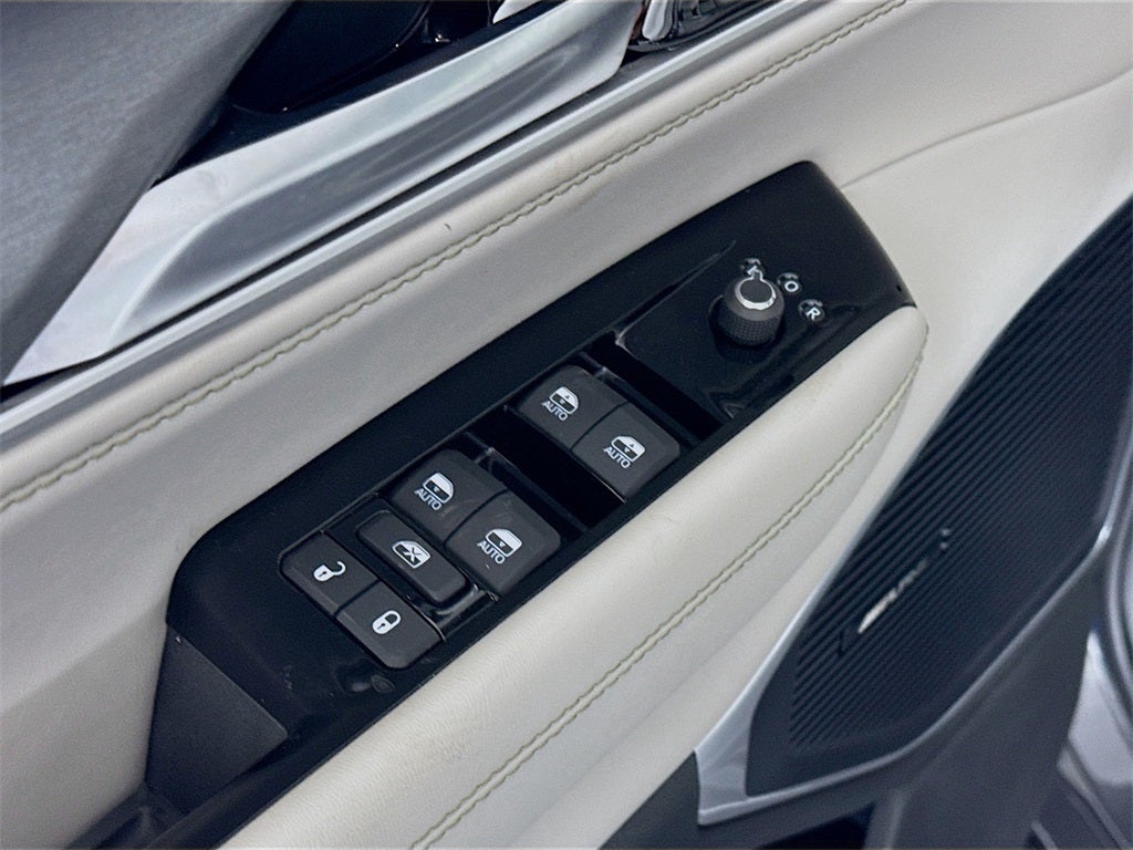 2025 Jeep Wagoneer Base