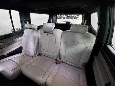 2025 Jeep Wagoneer Base