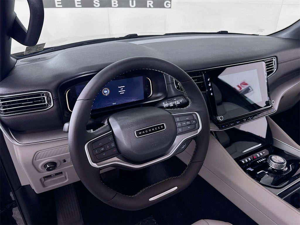 2025 Jeep Wagoneer Base