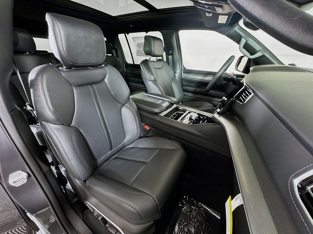 2026 Jeep Grand Wagoneer Limited Reserve