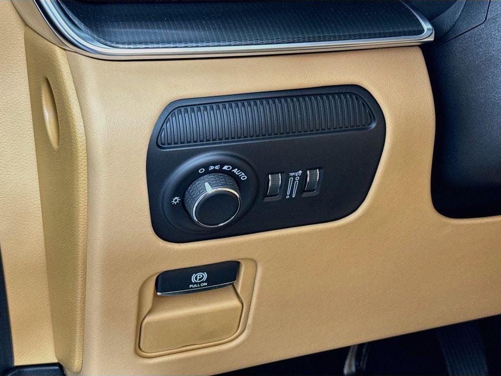 2026 Jeep Grand Wagoneer Summit Reserve