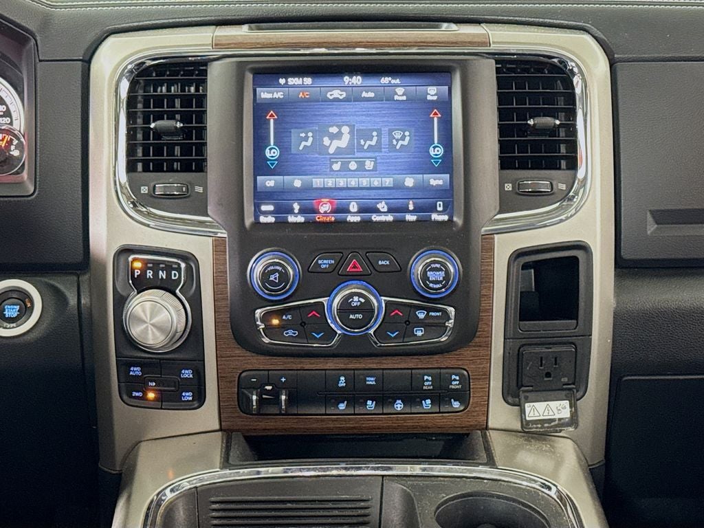 2018 RAM 1500 Laramie Crew Cab 4X4