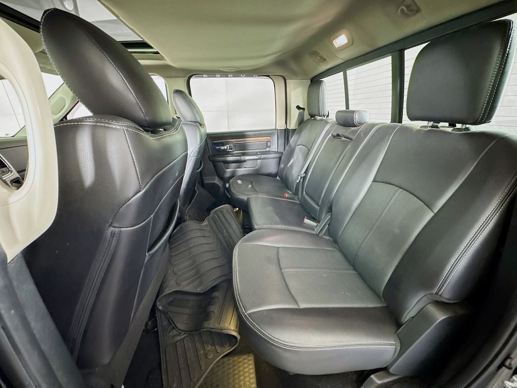 2018 RAM 1500 Laramie Crew Cab 4X4